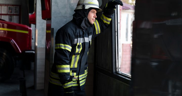 Soluciones de vidrio resistente al fuego mejoran seguridad en espacios profesionales